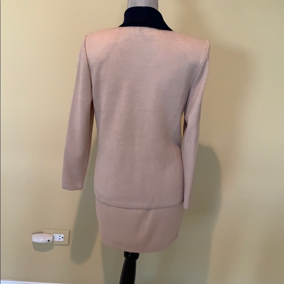 ST. JOHN JACKET & SKIRT - Picture 5 of 15